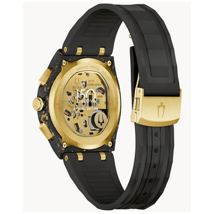 Bulova Uhr-Rückseite mit goldfarbener Gehäuseplatte und schwarzem Armband
