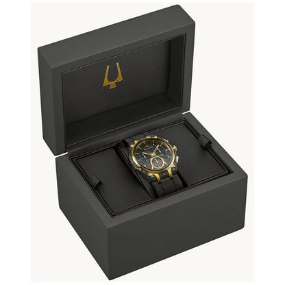 Bulova Herrenchronograph in schwarzer Box mit schwarzem Armband und Chronograph-Ziffernblatt
