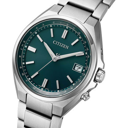 Citizen Super Titanium Armbanduhr Nahansicht: grünes Zifferblatt, silbernes Edelstahlgehäuse