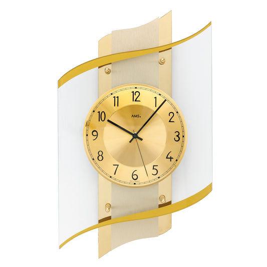 Horloge murale avec cadran rond doré, aiguilles noires et cadre doré incurvé