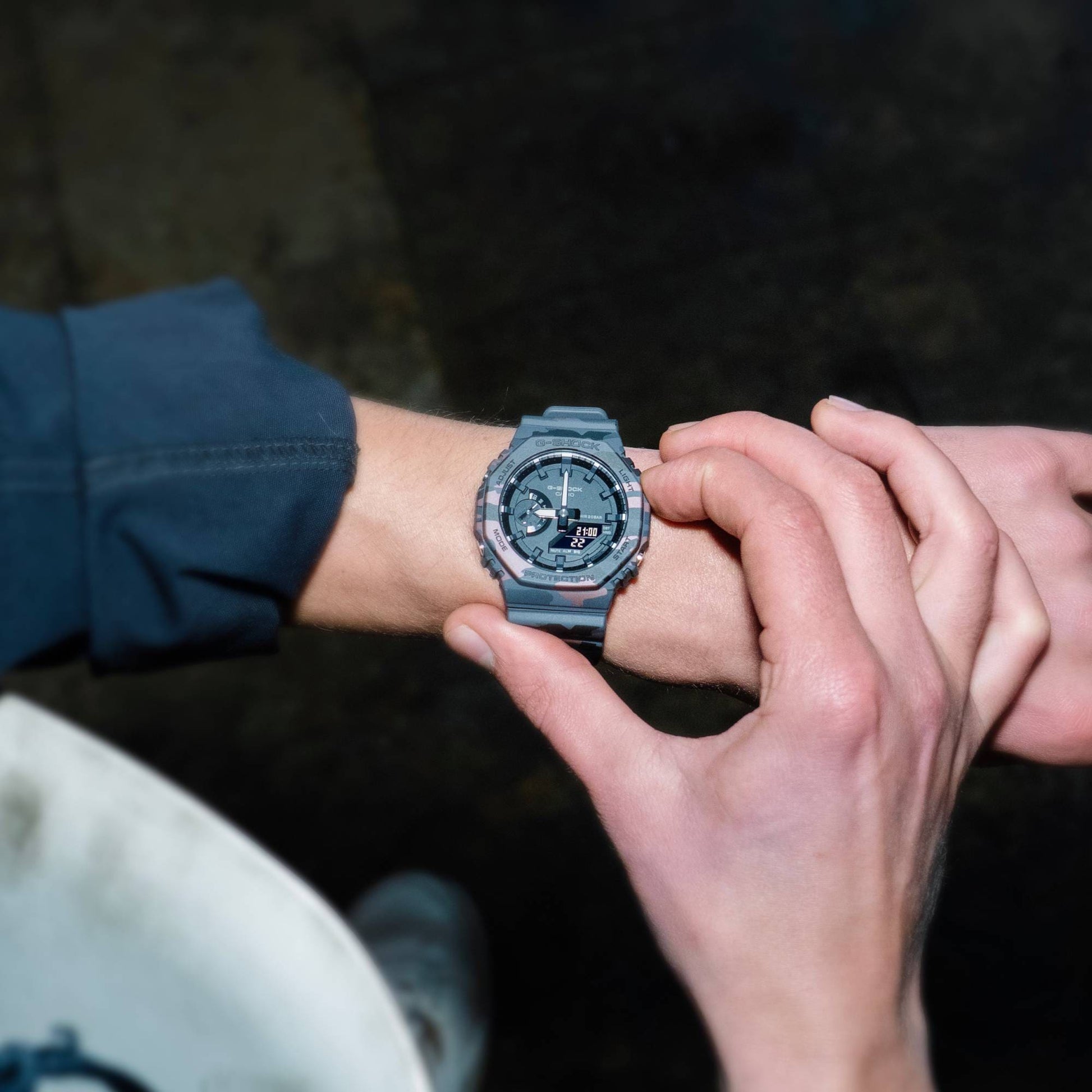 Casio GA-2100CM-8AER Herrenuhr G-Shock • Carbon Core Guard • Biobasiertes Resin, Bild 3