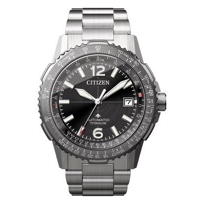 Citizen Herrenarmbanduhr mit schwarzem Zifferblatt, silbernem Metallband und Lünette