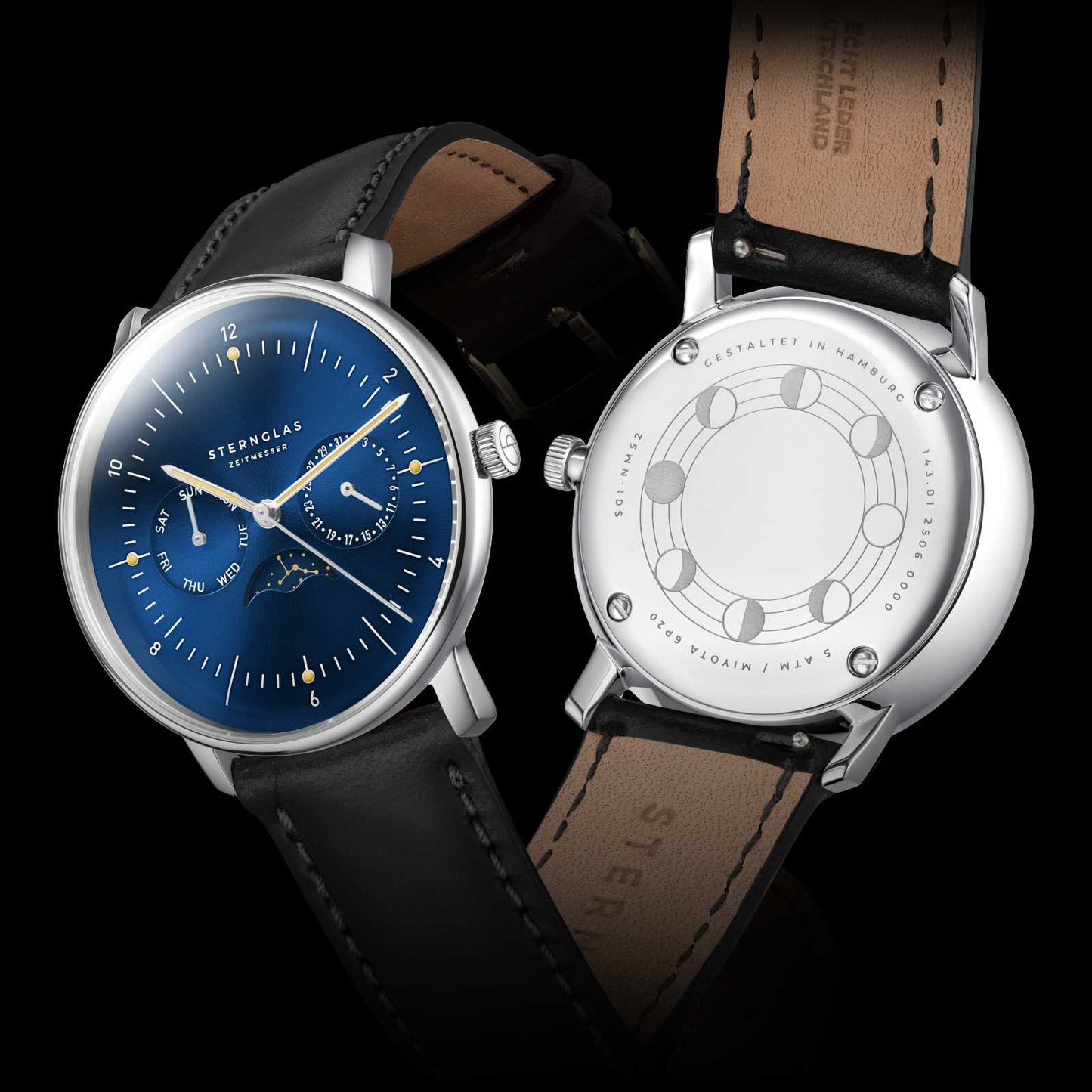 Montre homme : cadran et fond bleus avec gravure de cercle, bracelet en cuir marron.