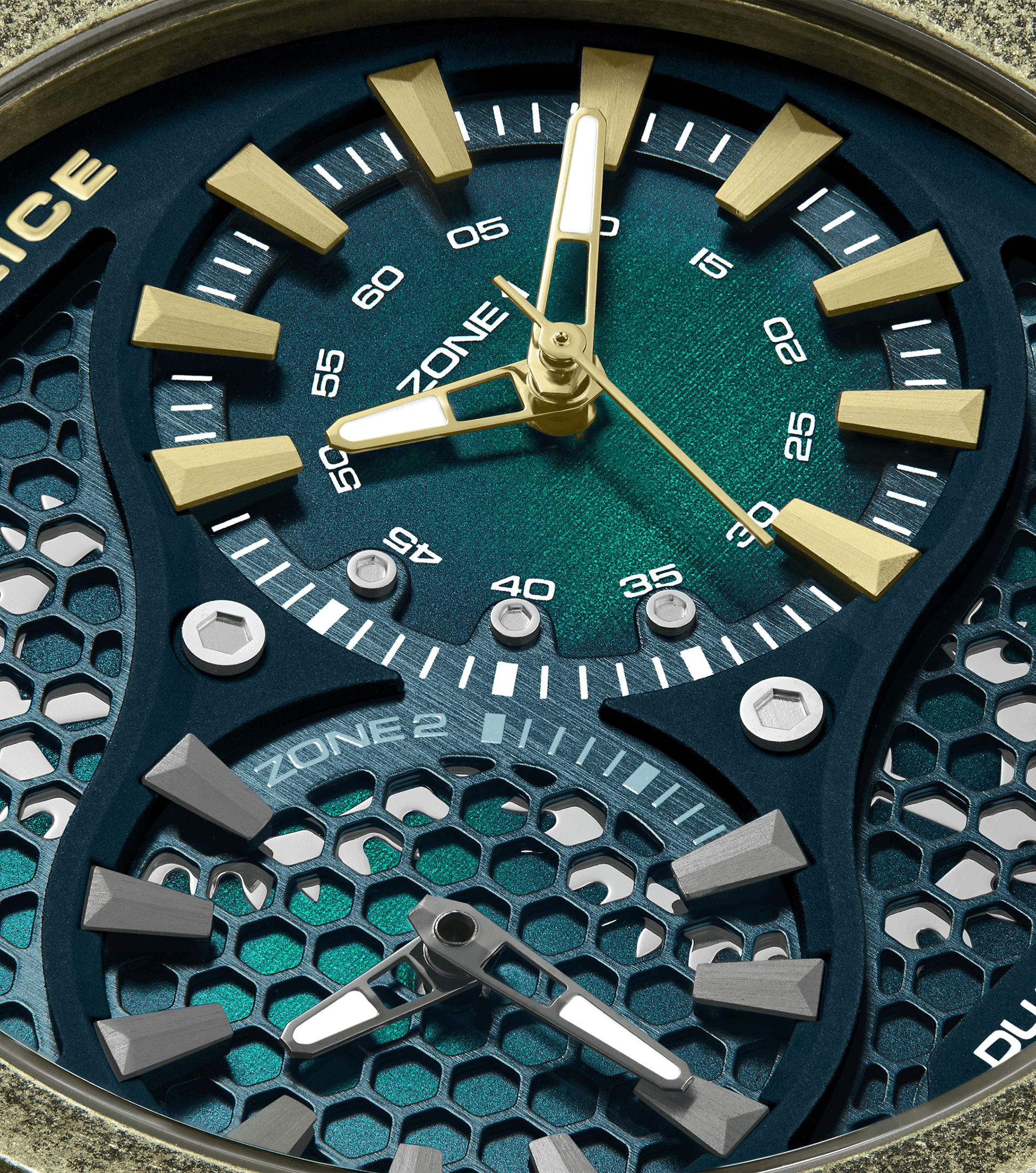Detailansicht Herren-Armbanduhr: blau-grünes Zifferblatt mit goldenen Zeigern und Indexen