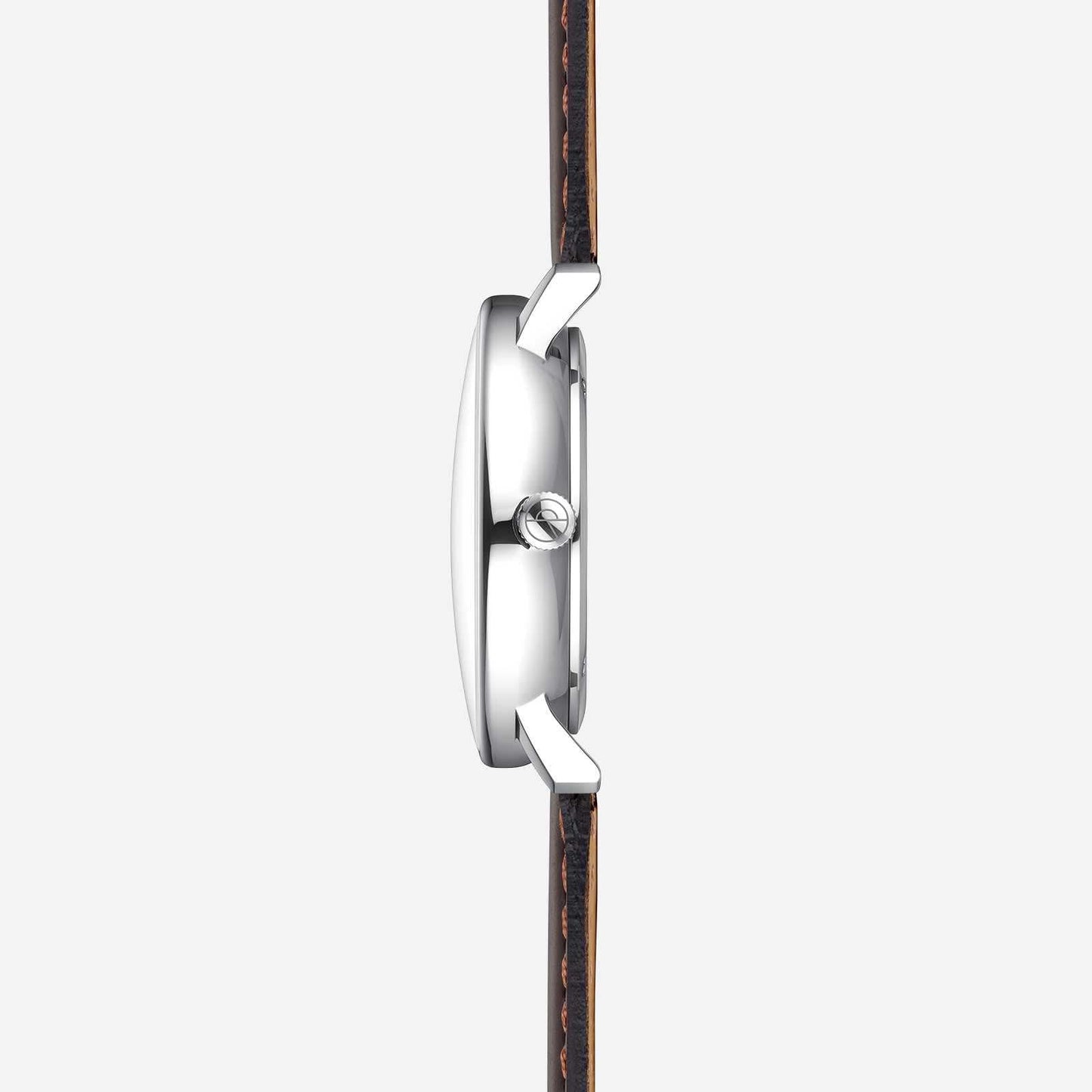 Vue de côté d'une montre Sternglas pour homme avec boîtier argenté et bracelet en cuir marron.