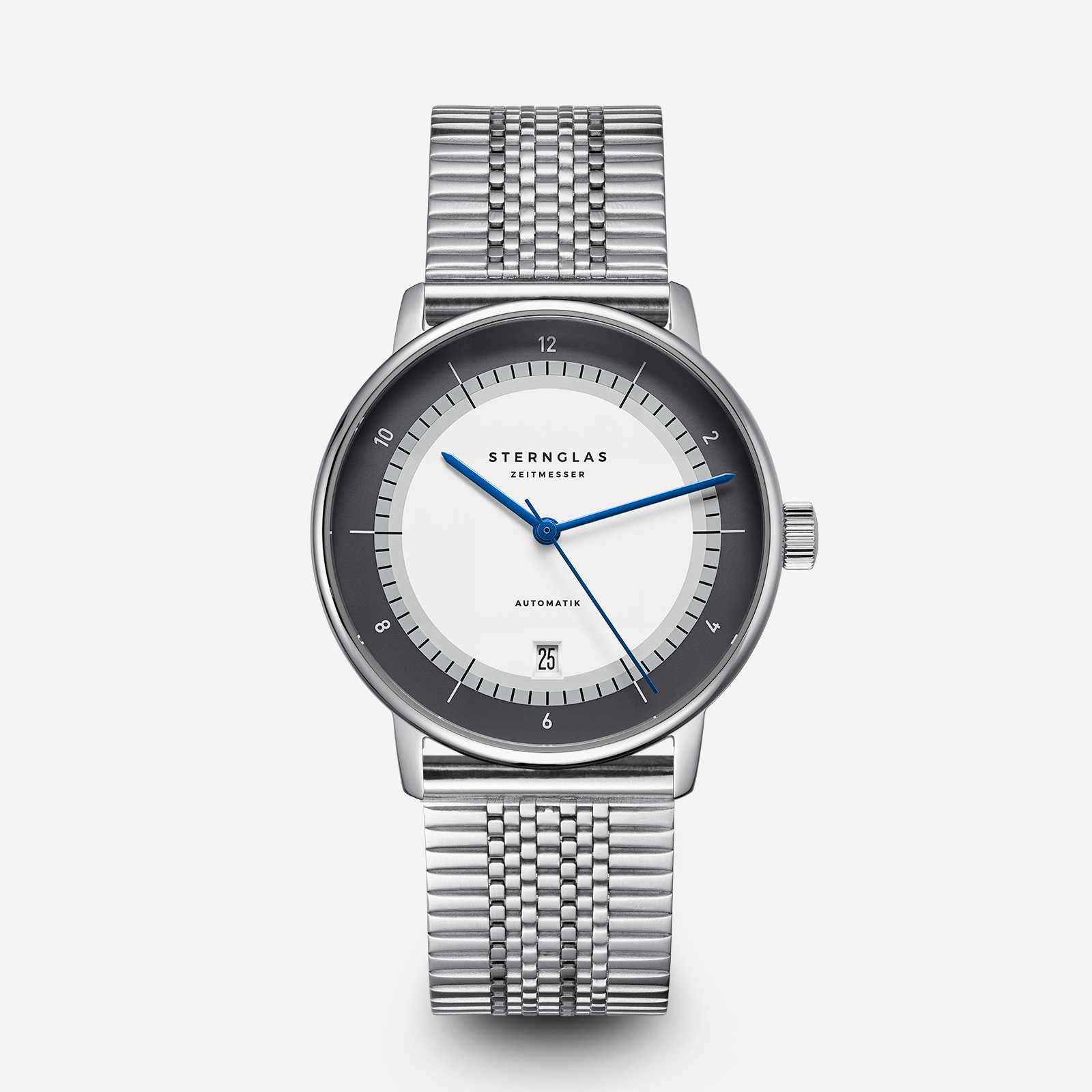 Montre Sternglas pour homme avec cadran blanc, bracelet en acier inoxydable argenté et aiguilles bleues