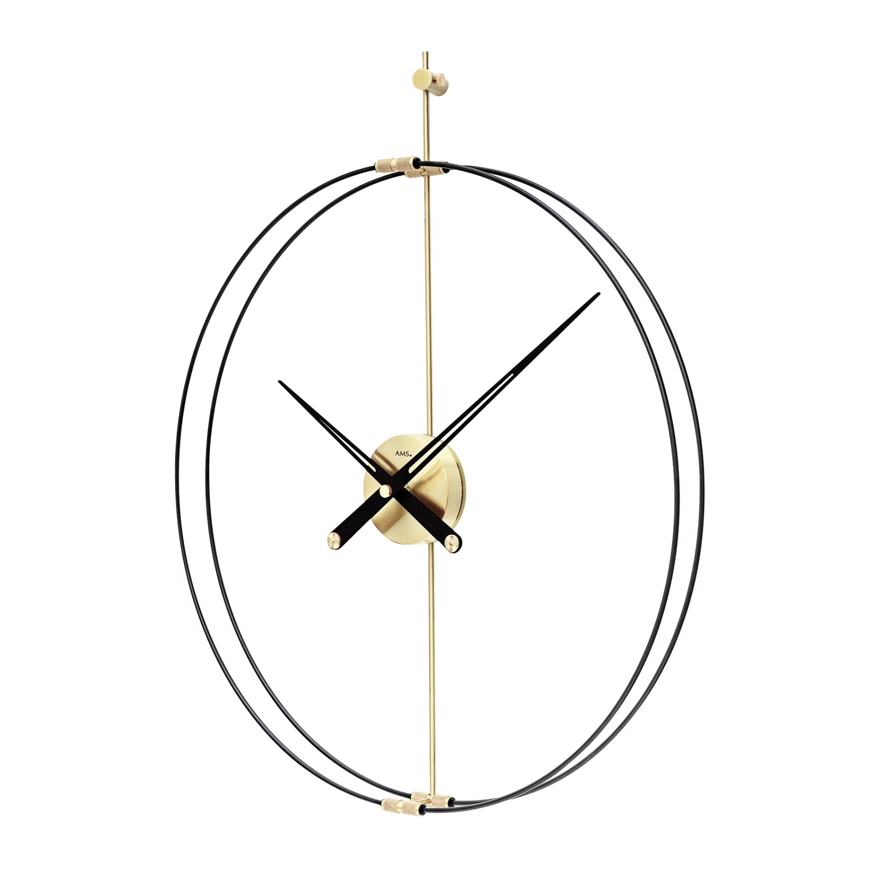 Horloge murale avec cadre ovale, montants dorés et aiguilles noires
