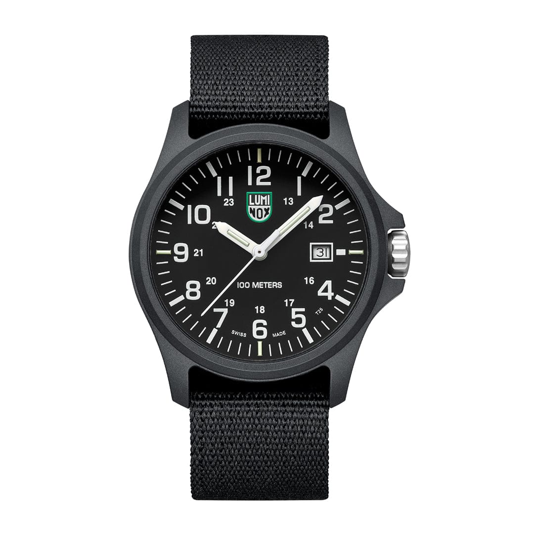 Herrenarmbanduhr von Luminox mit schwarzem Zifferblatt, Textilband und Datumsanzeige 31
