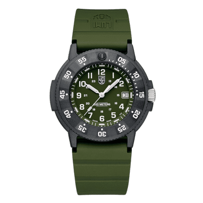 Montre pour homme avec lunette noire, cadran vert foncé et bracelet en silicone kaki
