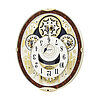 Horloge murale ovale avec bordure marron et mécanisme doré sur cadran blanc