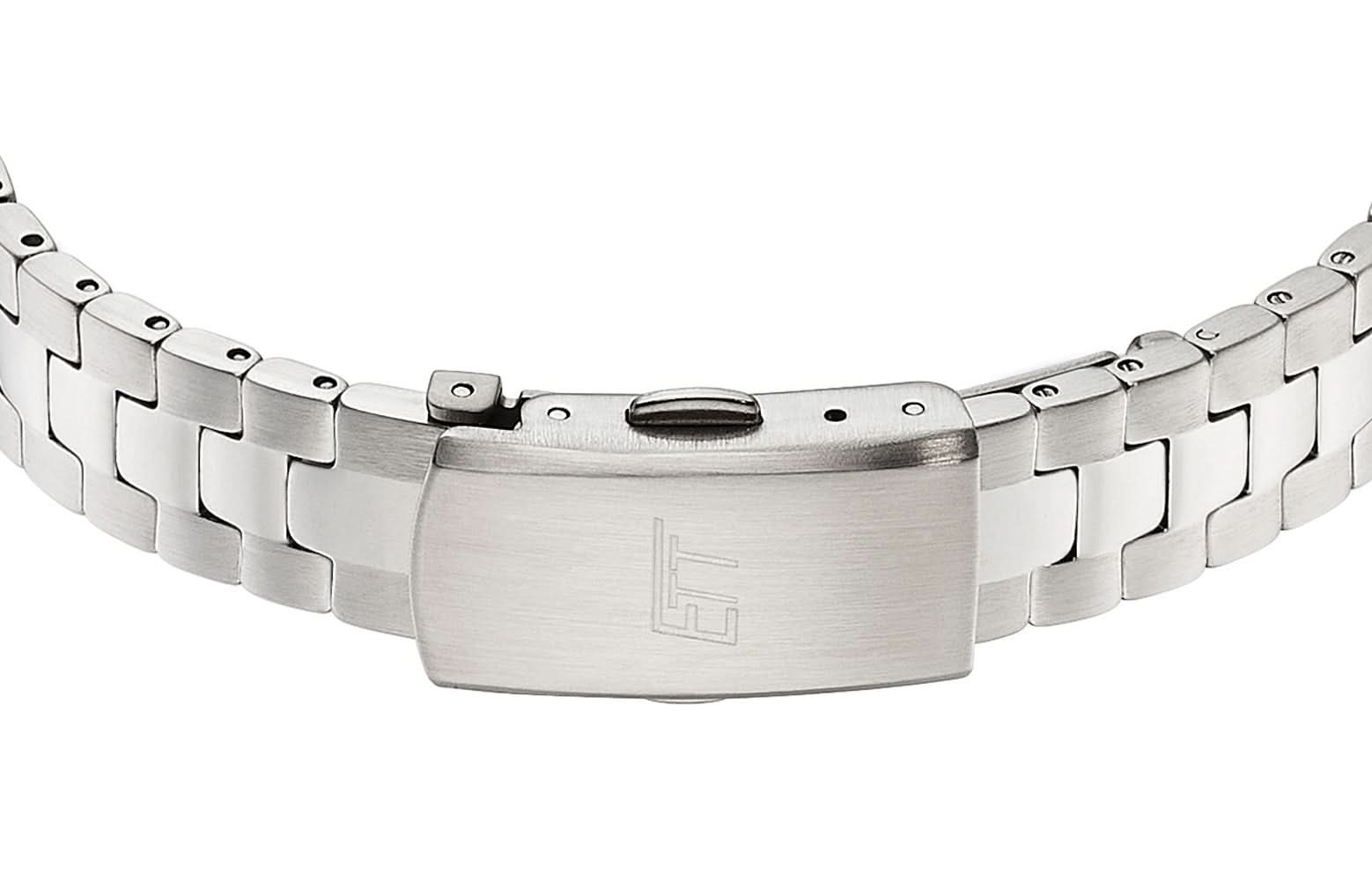 Montre pour femme avec boucle ardillon argentée et bracelet en maille métallique