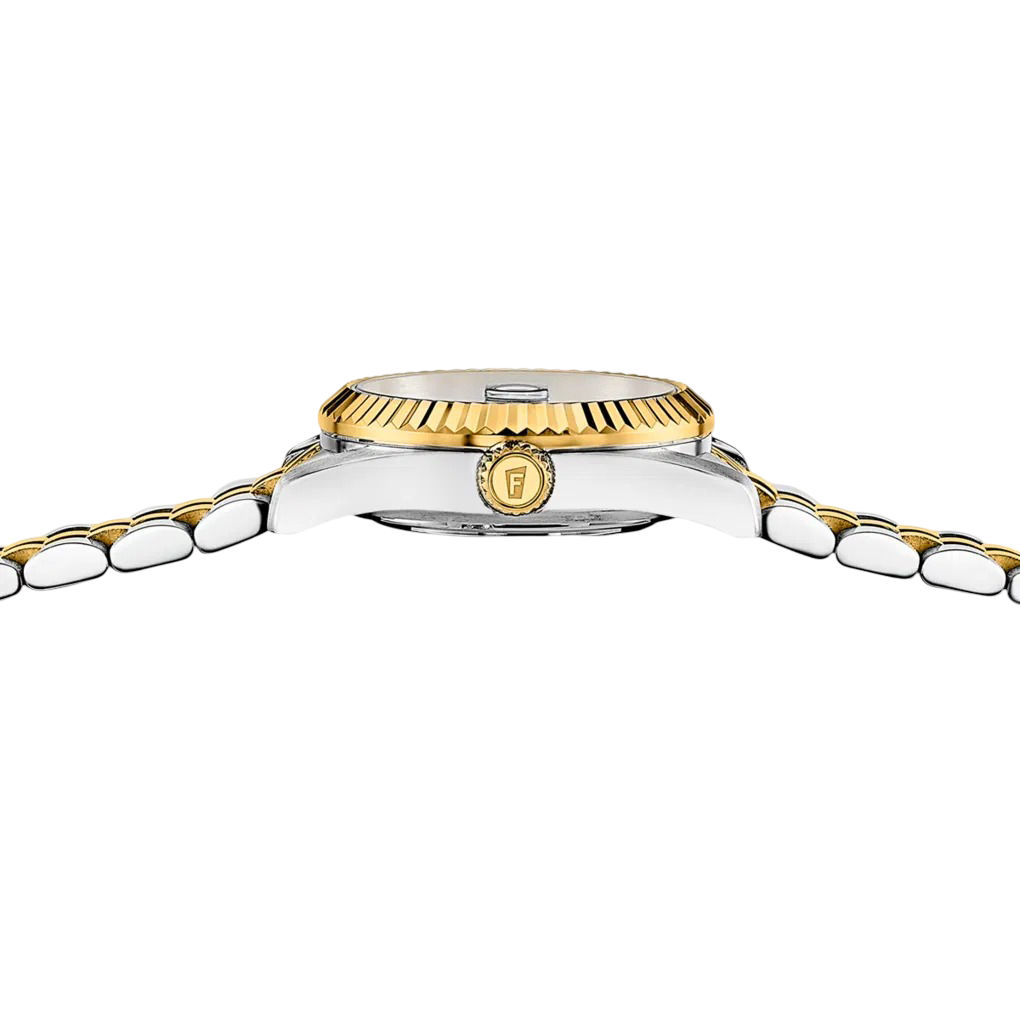 Festina Damenuhr Gehäuseoberseite mit Kronenschutz und goldfarbener Lünette.