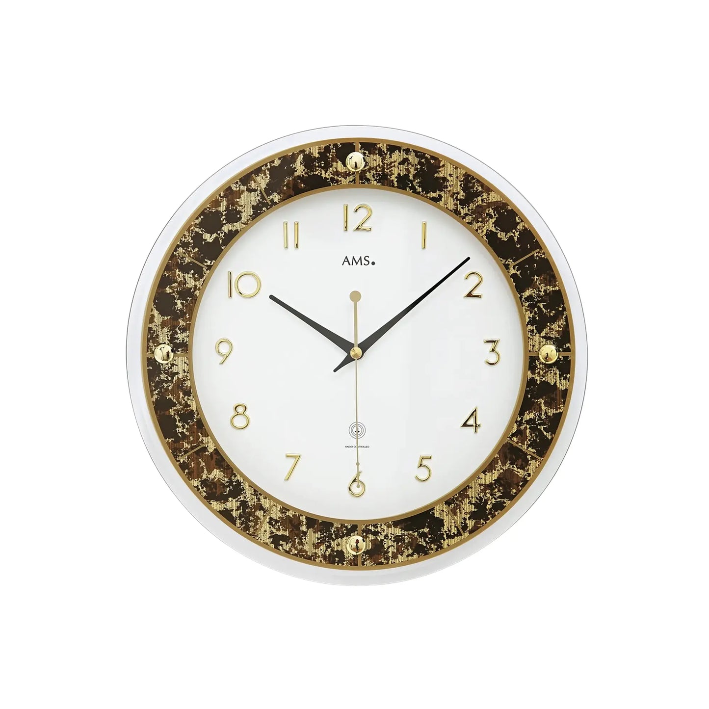Runde Wanduhr mit braunem Ziffernring, goldenen Zahlen und weißem Zifferblatt