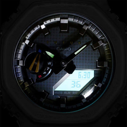 Casio G-SHOCK Zifferblatt in Dunkelgrau mit Leuchtmarken, Digitalzeit im Display