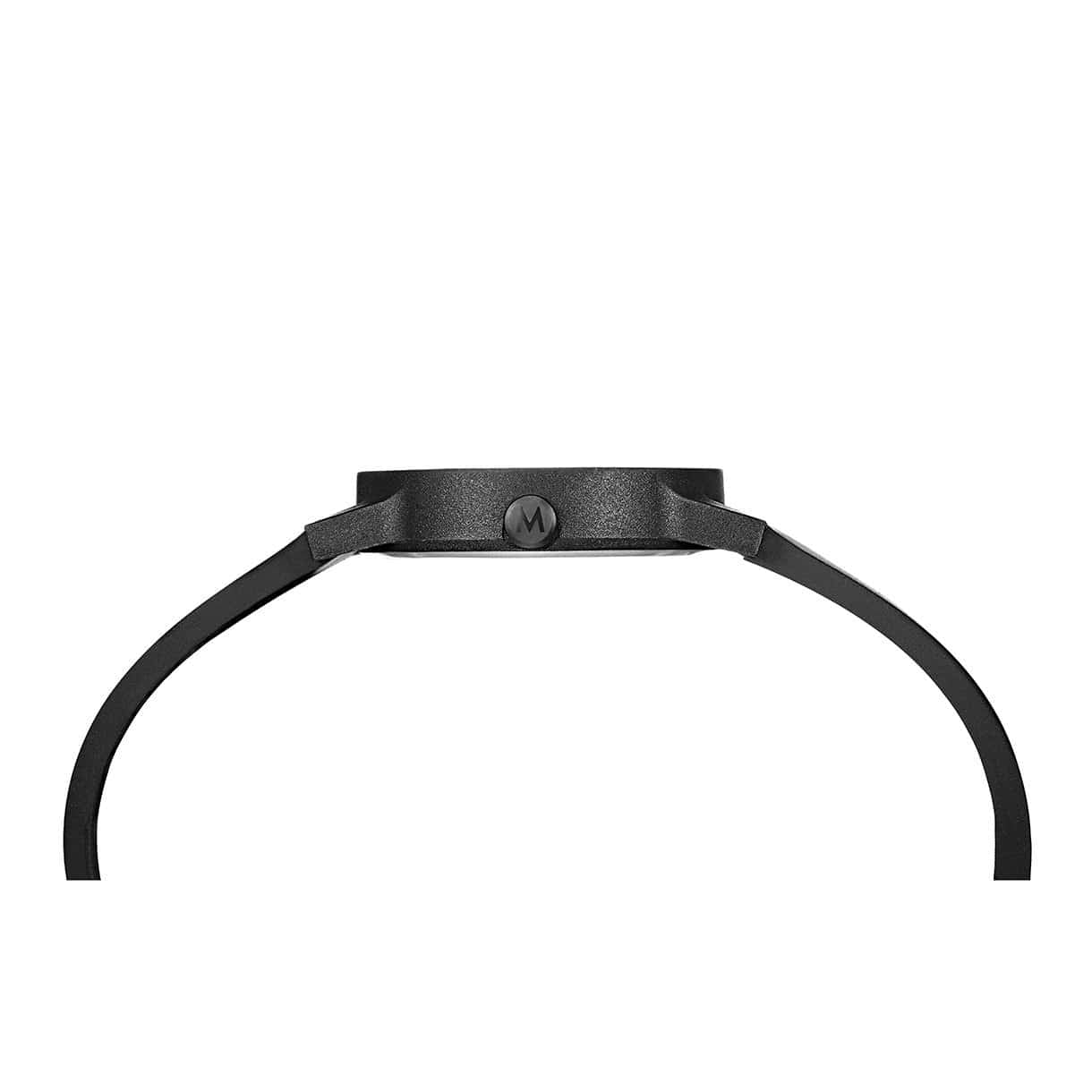 Schwarzes Kautschukarmband mit Dornschließe für die Damen-Armbanduhr