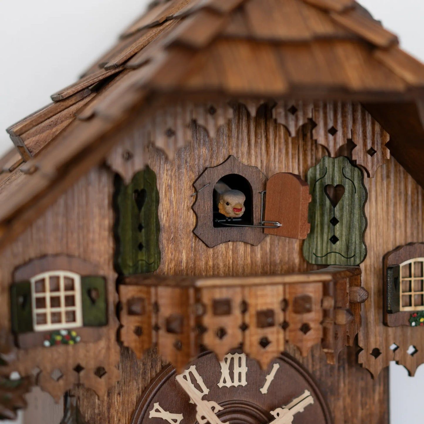 Rombach & Haas Tradition 3465 Horloge Murale Bois (foncé) • Mouvement Mécanique 8 Jours • Coucou Forêt-Noire Sculpté à la Main
