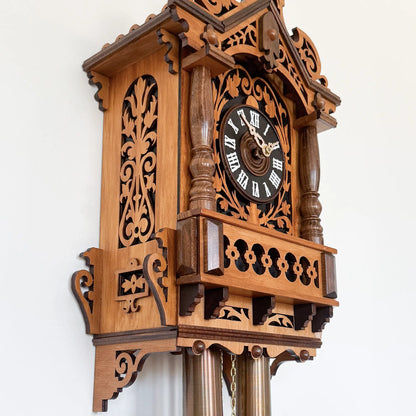 Rombach & Haas TRADITION 3401 Horloge Murale Bois Foncé • Mouvement Mécanique 8 Jours • Travail de Découpe Sculpté à la Main