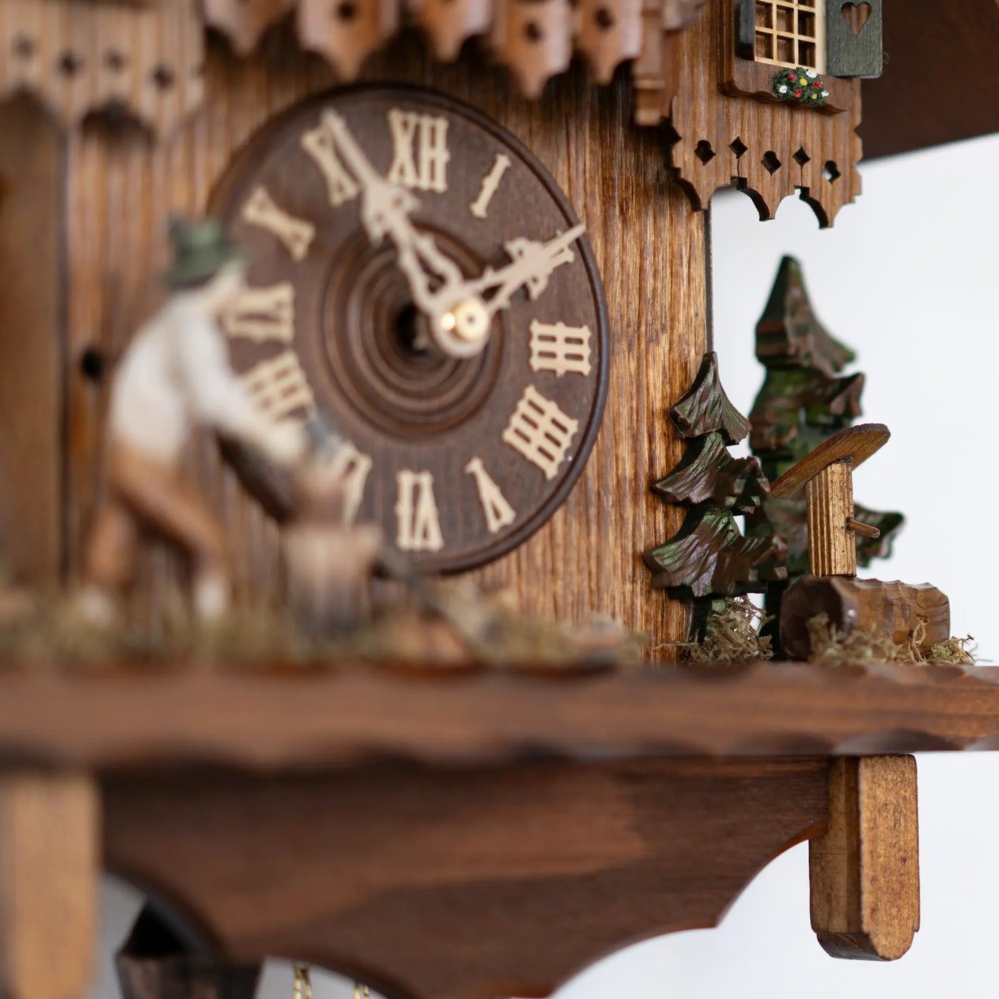 Rombach & Haas Holzhacker 3467 Horloge Murale Bois (foncé) • Mouvement Mécanique 8 Jours • Sculpture sur Bois Filigranée