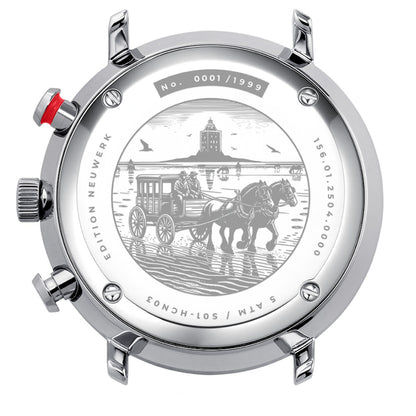 Silberne Herrenuhr mit Chronograph-Design, gravierter Rückseite mit Pferde- und Wagenmotiv