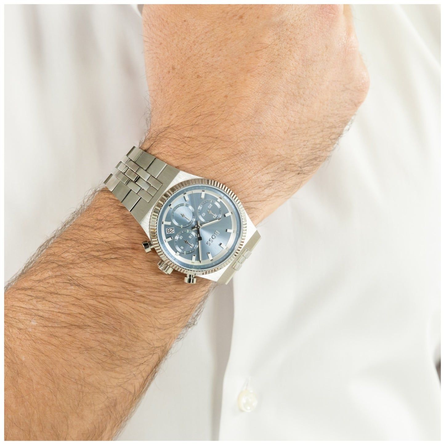 Herrenarmbanduhr mit hellblauem Chronographenzifferblatt und Edelstahlarmband