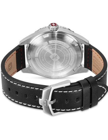 Swiss Military Hanowa GMT-Uhr Rückseite mit schwarzem Lederband und Faltschließe