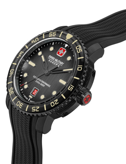 Schwarze Swiss Military Hanowa Herrenarmbanduhr mit geripptem Armband und Leuchtmarkierungen