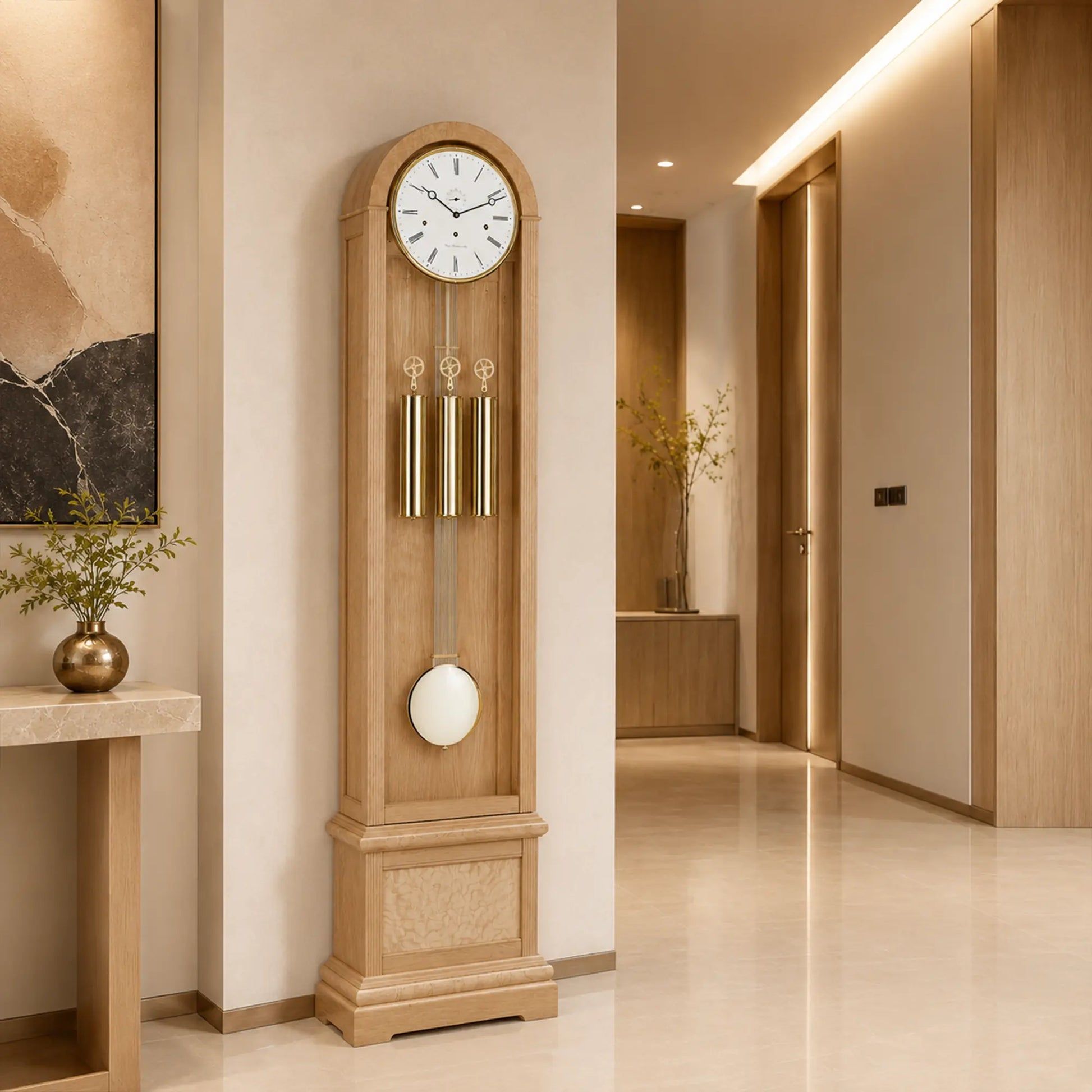 Enfilade en bois clair avec cadran rond, barres sonores et boule blanche