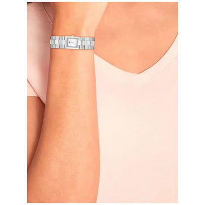 Silberne Damenarmbanduhr mit eckigem Gehäuse, Edelstahlarmband und quadratischem Ziffernblatt