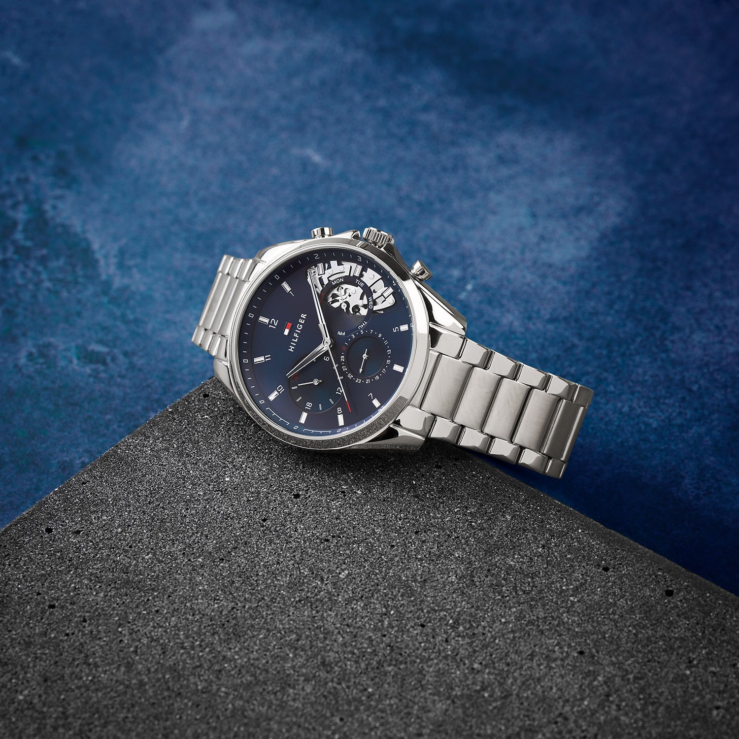 Herren-Chronograph mit Open-Heart, blaues Zifferblatt, silbernes Edelstahlarmband