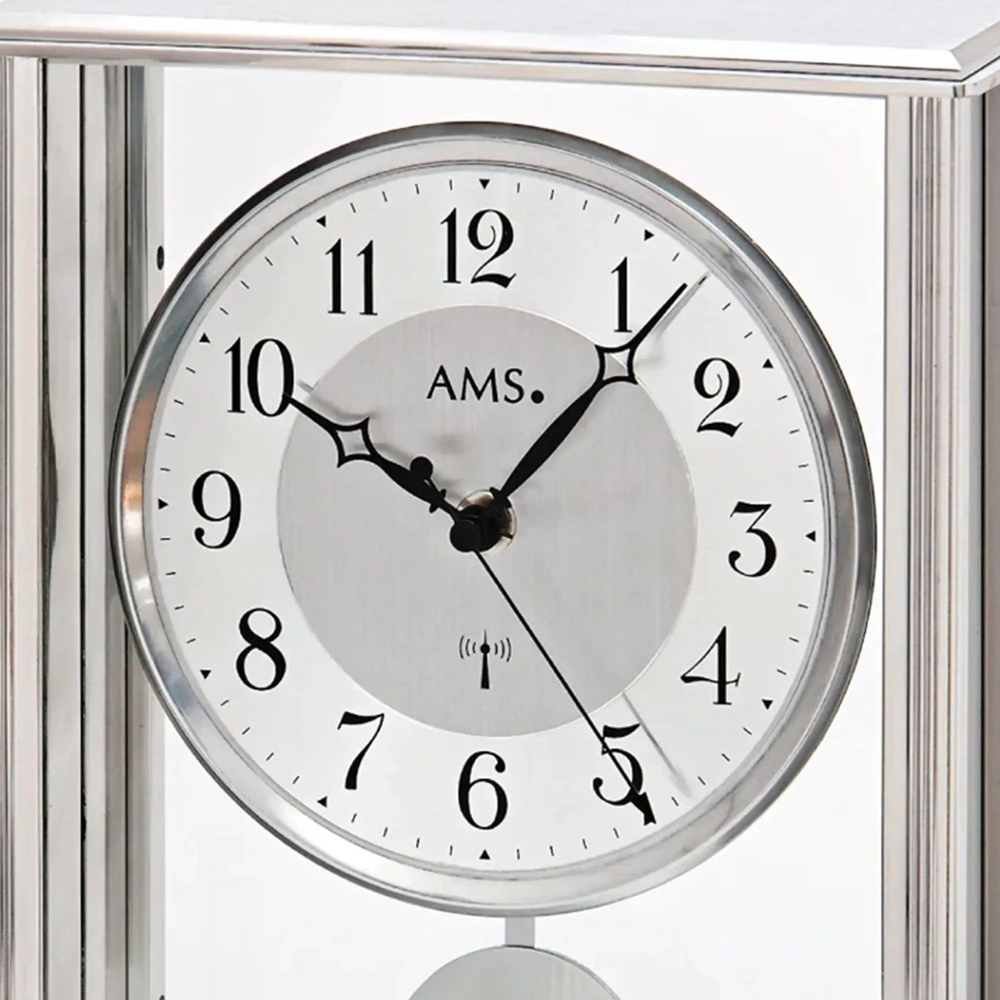 Horloge de table AMS Biel F5190 argent • Mouvement radio-piloté avec pendule • Verre minéral