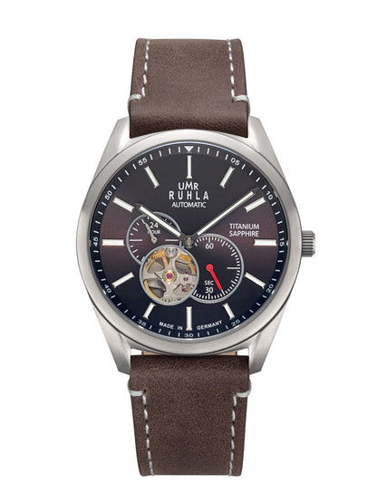 Montre automatique pour homme UMR Ruhla avec bracelet en cuir marron, cadran bleu foncé et compteurs additionnels