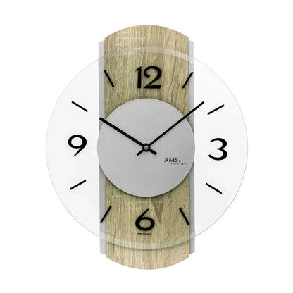 Wanduhr mit Sonoma-Eiche-Gehäuse, hellgrauem Zifferblatt, schwarzen Zeigern und arabischen Zahlen