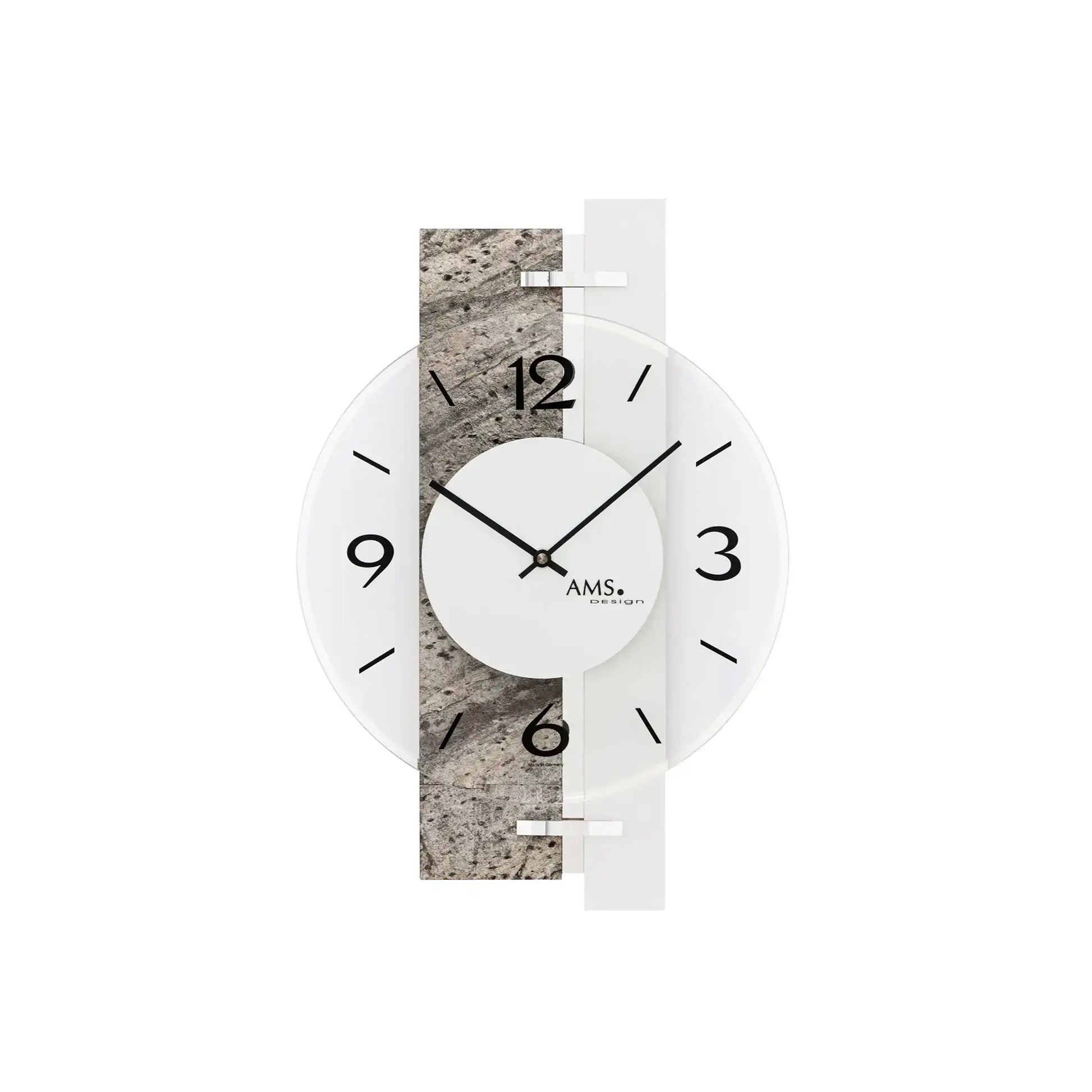 Wanduhr mit weißem Ziffernring, grauem Naturstein-Element und silbernen Haltern, Quarzwerk