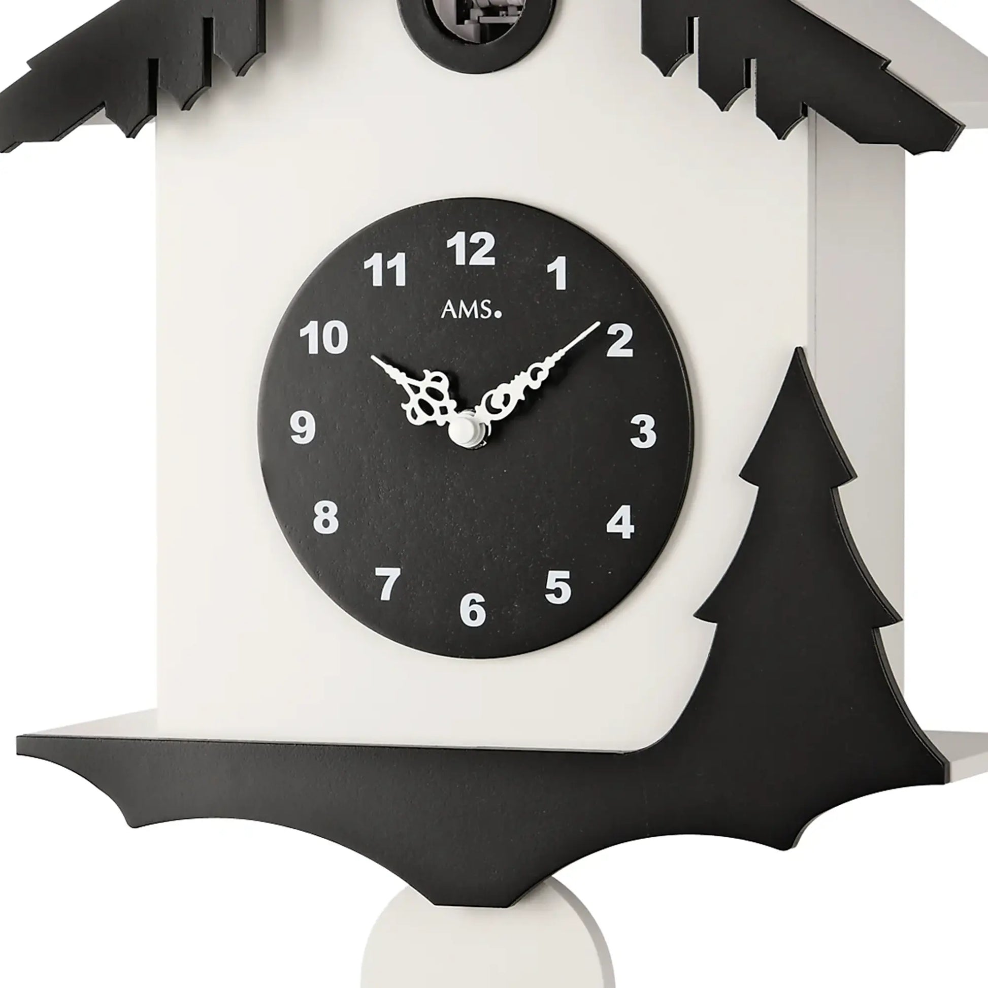 Wanduhr mit schwarzem Rundzifferblatt, weißen Zeigern und Kuckucksform