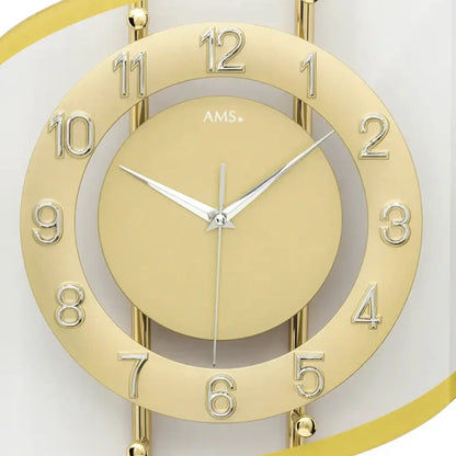 AMS-Wanduhr: Goldziffernblatt mit Zahlenring, Zeigern und Mineralglas, Detailansicht