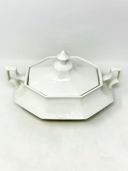 Johnson Brothers JOHNSON BROTHERS HERITAGE WHITE COVERED VEGETABLE DISH   