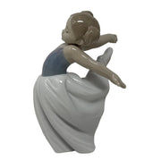 Lladro Nao by Lladro Porcelain About To Go On Stage Figurine