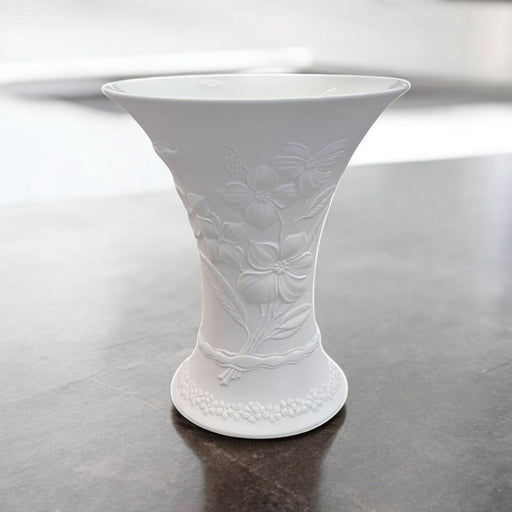 Kaiser Kaiser Bisque Matte Finish Embossed Dogwood Flower 12" Vase
