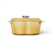 Le Creuset Le Creuset Cast Iron 2.25QT (2L) Petal Camomille Cocotte