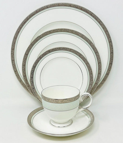 Noritake NORITAKE FASCINATION GREEN - 5 PIECE PLACE SETTING