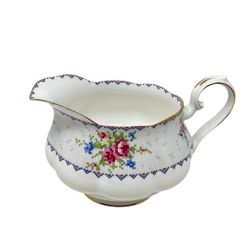 Royal Albert Royal Albert Petit Point Gravy Boat