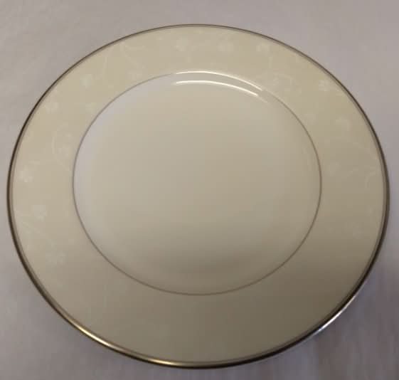 Royal Doulton Anthea Accent Plate by Royal Doulton   