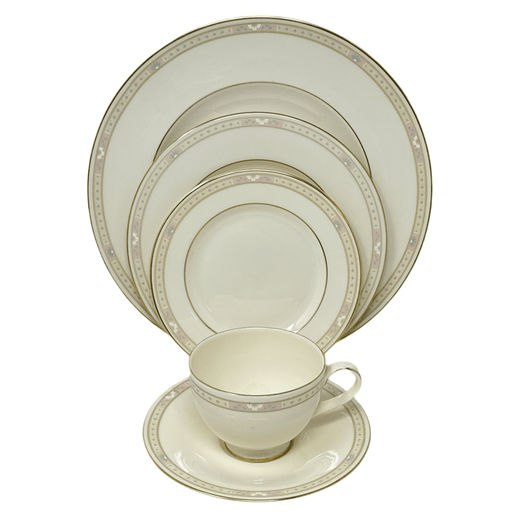 Royal Doulton Royal Doulton Cassandra - 5 Piece Place Setting