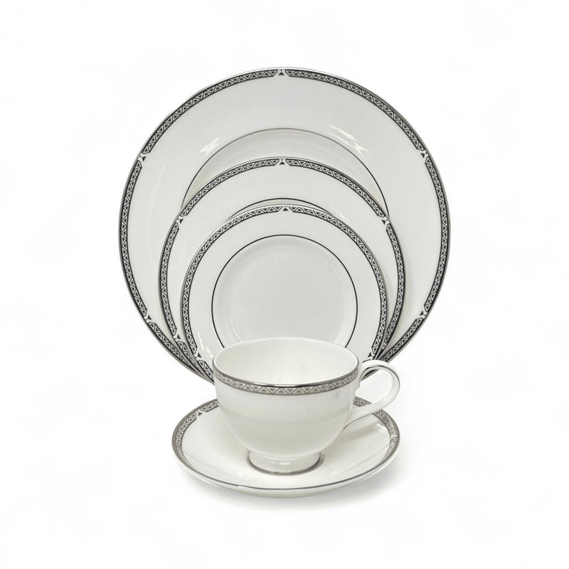 Royal Doulton Royal Doulton Dryden - 5 Piece Place Setting