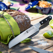 Zwilling Henckels Zwilling Pro 8" (20cm) Bread Knife