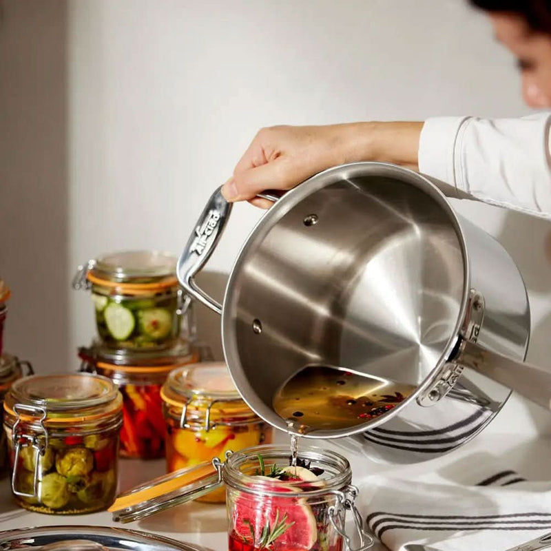 All-Clad All-Clad G5 Graphite Core Stainless Steel 5-ply Bonded 4qt (3.8L) Sauce Pan with Lid   