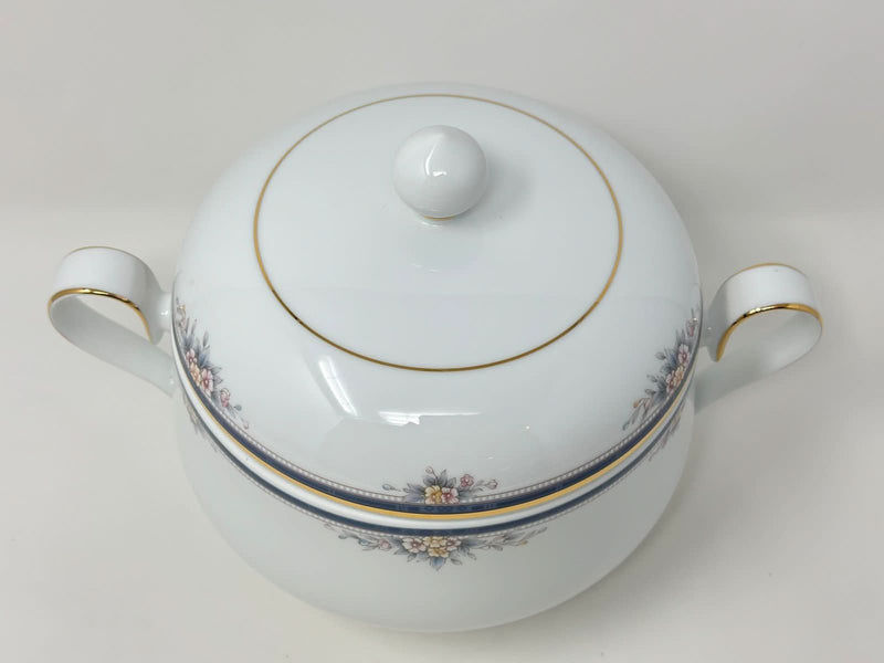 Noritake Noritake Ontario Covered Vegetable Bowl   