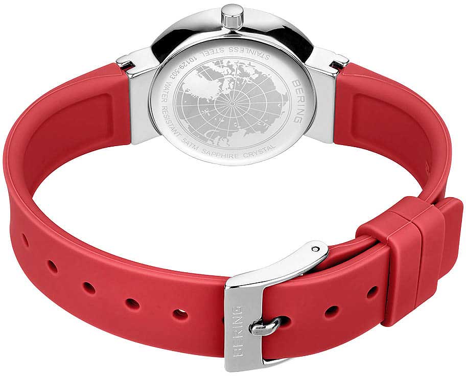 Damklocka med rött silikonarmband, spänne och graverad boett i rostfritt stål.