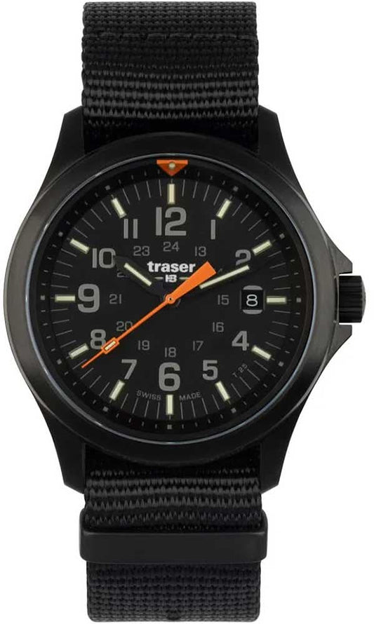 Traser P67 armbandsur med svart textilarmband och svart urtavla, orange visare