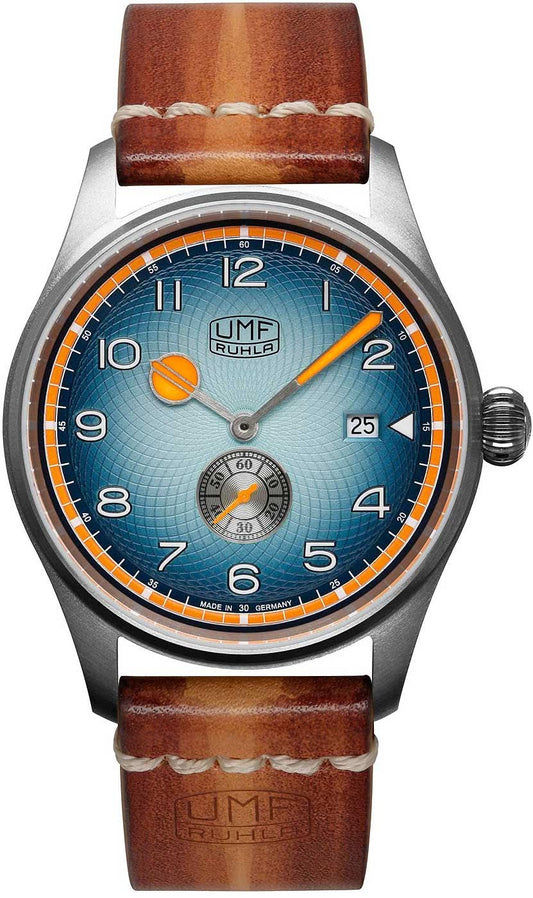 Herrklocka med blå urtavla, orange indexmarkeringar och brunt läderarmband